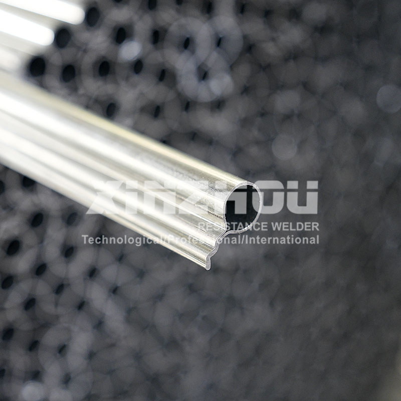 Upper tube